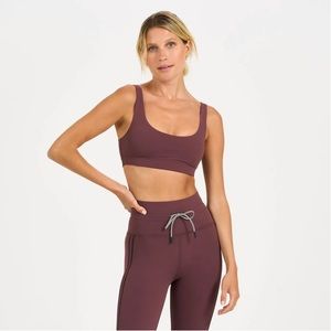 NWT Vuori daily bra fig xs sports bra maroon red